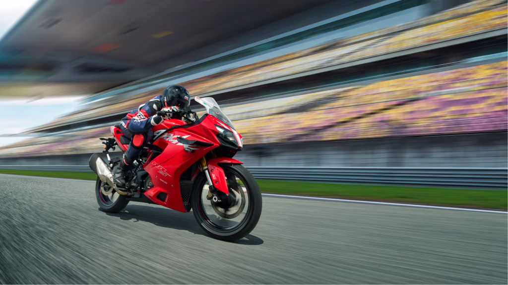 tvs Apache RR 310 cinematic image
