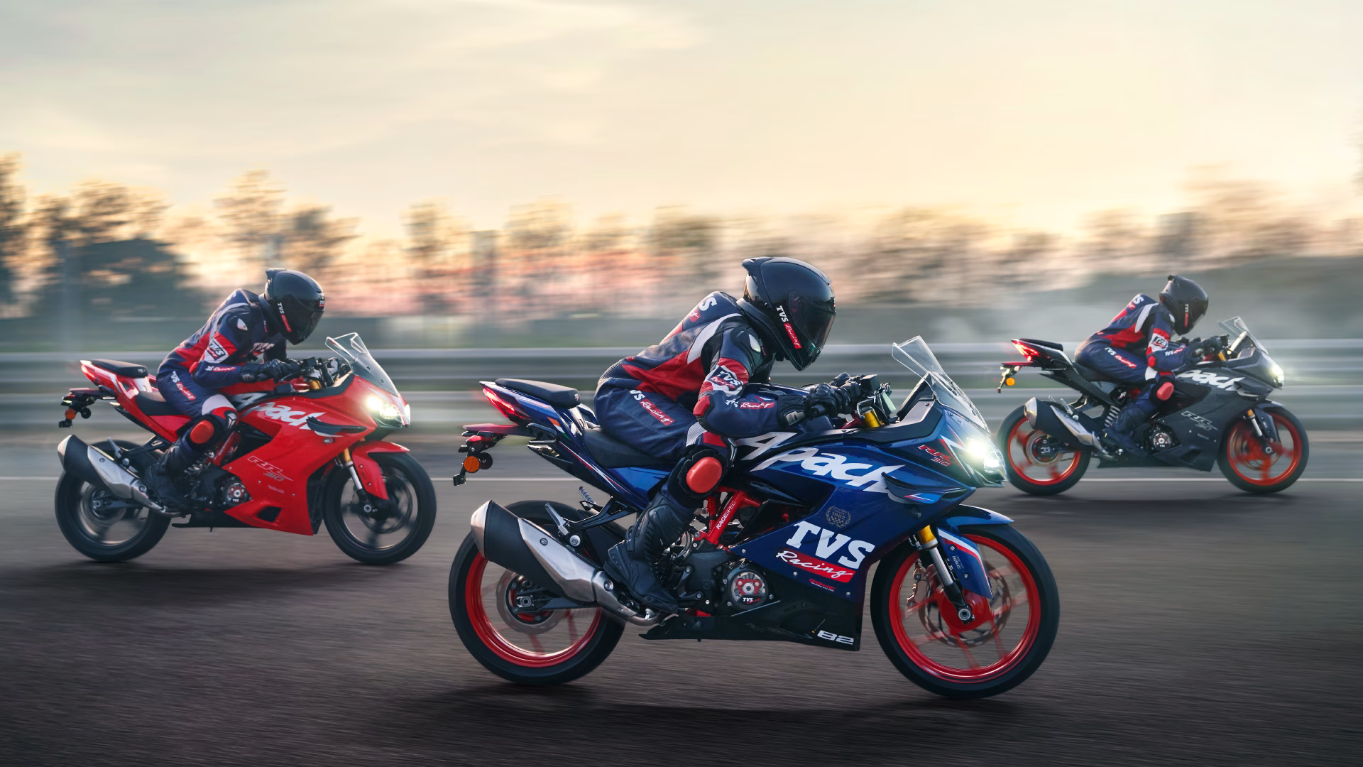 Racin on track Apache RR 310